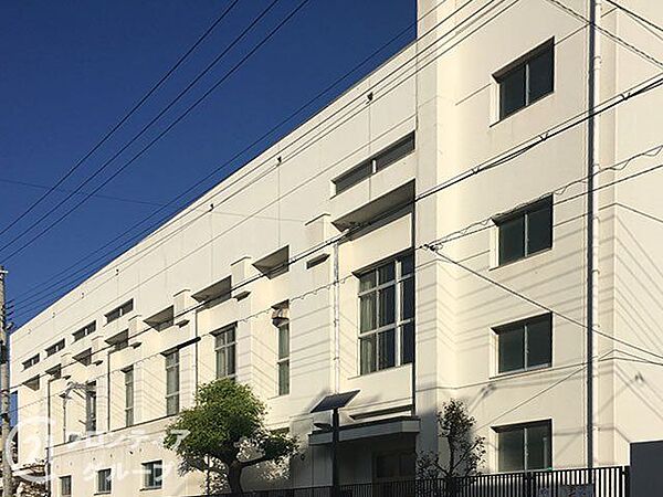 大阪市立中浜小学校 徒歩6分。 470m