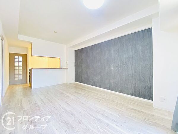 物件から受けた印象や、周辺の生活環境への疑問まで、気になることを何でも話してみてください。暮らしのイメージを一緒に整理していきましょう