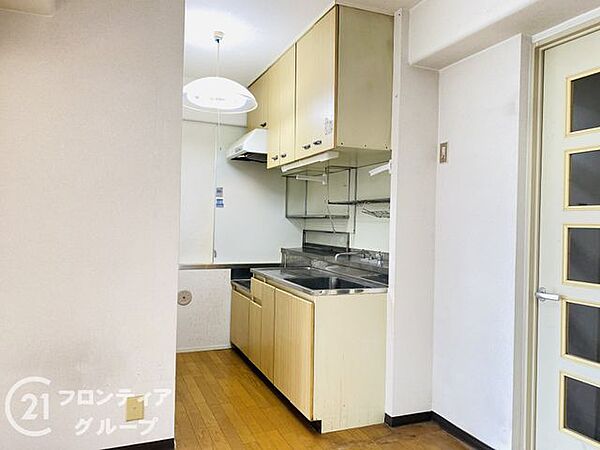 はじめてのご相談でも、経験豊富なスタッフが丁寧にお話を伺います。住まいのことで気になることがあれば、いつでもお声がけください