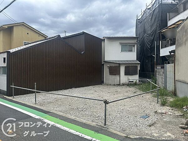 住まい選びは、価格や立地だけでなく、将来の暮らし方まで含めて考えることが大切です。今の段階で気になっていることを、まずスタッフに話してみてください
