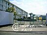 周辺：寝屋川市立第五中学校 徒歩12分。 930m