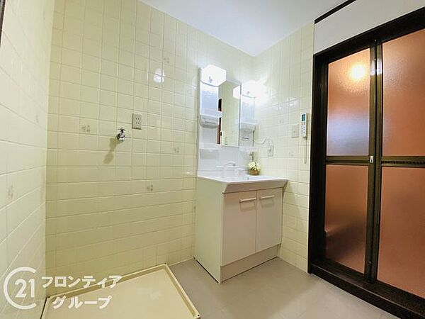 ご見学は無料で承っています。気になる点があれば現地でしっかり確認できますので、まずはお気軽にご予約ください