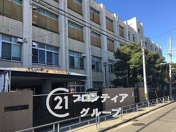 大阪市立今市中学校 徒歩19分。 1450m
