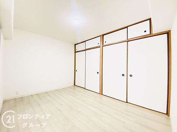 住まい選びは、価格や立地だけでなく、将来の暮らし方まで含めて考えることが大切です。今の段階で気になっていることを、まずスタッフに話してみてください