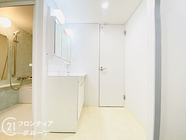 物件から受けた印象や、周辺の生活環境への疑問まで、気になることを何でも話してみてください。暮らしのイメージを一緒に整理していきましょう