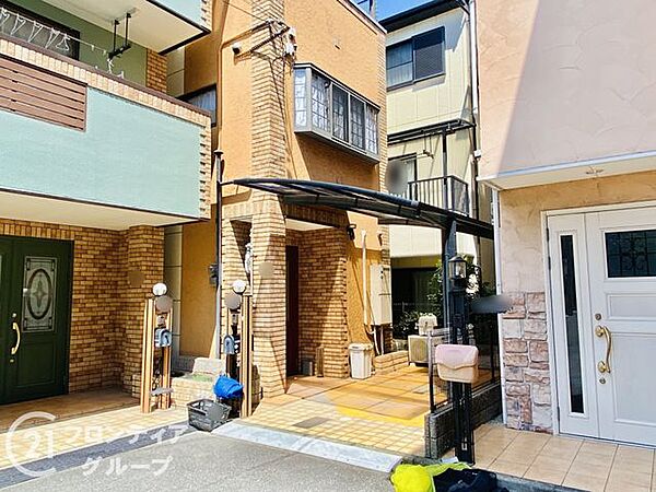 マイホームは一生に一度の大きな買い物だからこそ、納得いくまで情報を集めてほしいと思います。疑問はどんどんスタッフにぶつけてください