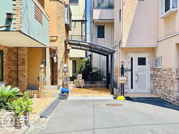 住宅購入の流れや必要な手続きについて、順を追ってご説明しています。はじめての方でも安心してご相談いただける環境を整えています