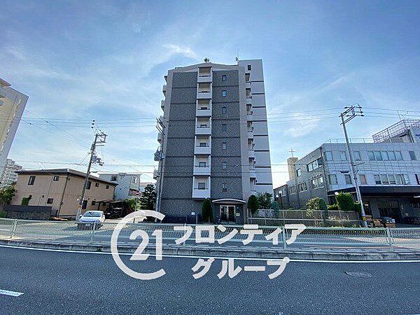 写真だけではわからない採光・広さ・周辺環境の実感は、実際に足を運んでみることが一番です。ご見学はいつでもご予約いただけます