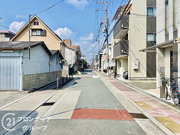 住まい選びは、価格や立地だけでなく、将来の暮らし方まで含めて考えることが大切です。今の段階で気になっていることを、まずスタッフに話してみてください