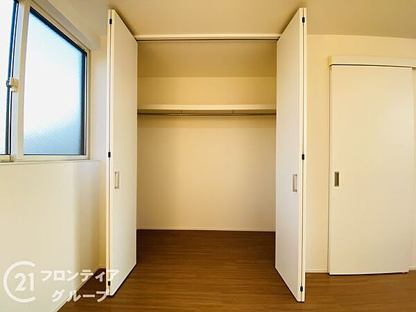 住まい選びは、価格や立地だけでなく、将来の暮らし方まで含めて考えることが大切です。今の段階で気になっていることを、まずスタッフに話してみてください