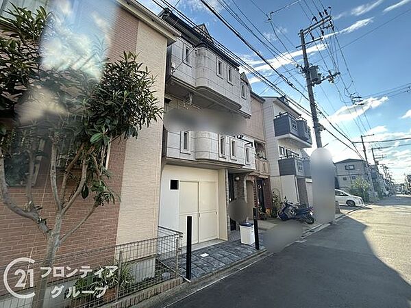 住まい探しで後悔しないためのポイントをスタッフがお伝えします。検討中の方もそうでない方も、まずは一度お話を聞かせてください