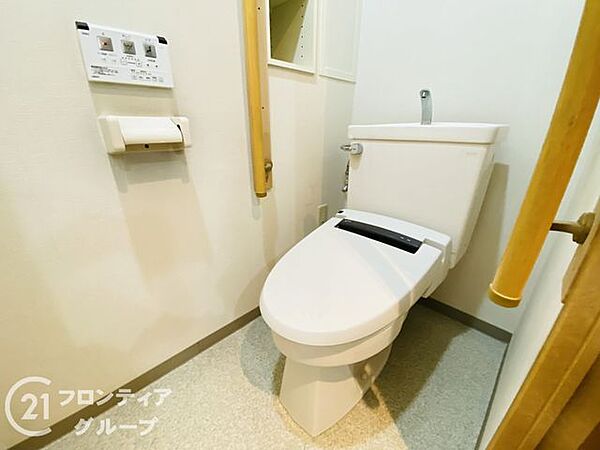 はじめてのマイホーム購入は、わからないことだらけで当然です。資金計画から物件選びまで、順を追ってスタッフが一緒に考えていきます