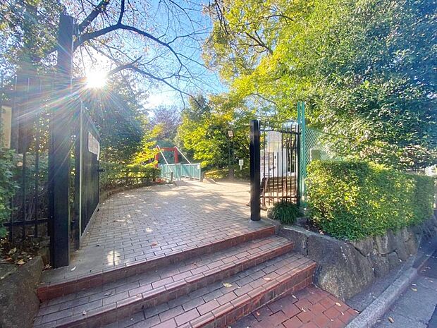 滝の根公園まで約3400m