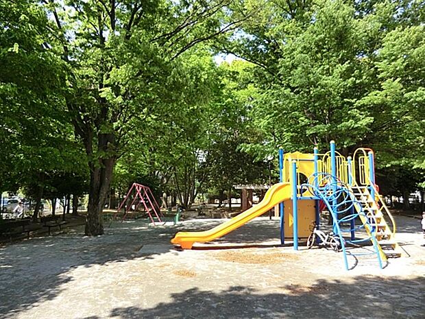 上新井西公園まで約353m