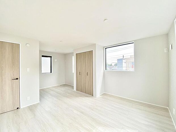 暖色系の照明は、心理的にも落ち着きを得られやすいそうです。