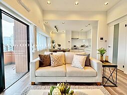 ステイツ三鷹ヴェルパセオ 4LDKのリビング/ダイニング