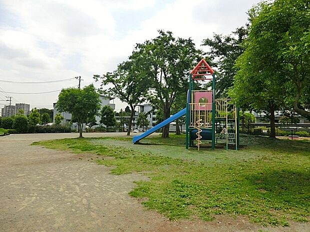 関町風の道公園まで約426m