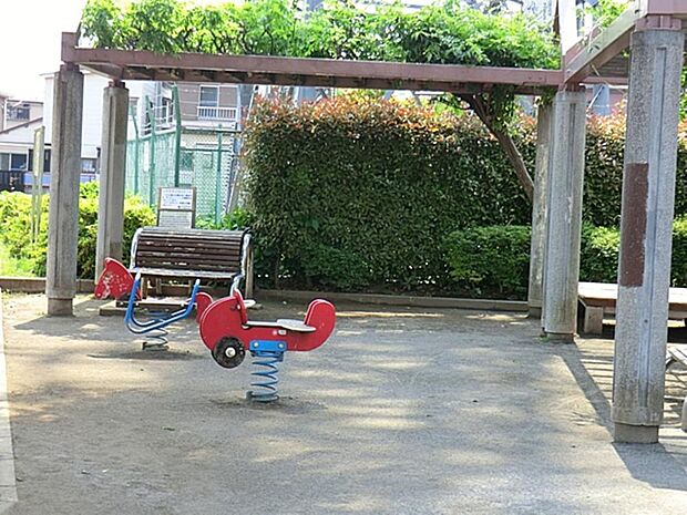 橋戸新田公園まで約441m