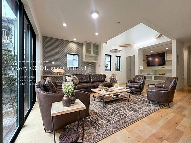 【配置してある家具や小物はCGによるイメージです。】リビング