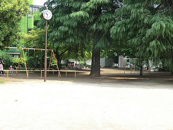 東北公園まで約637m