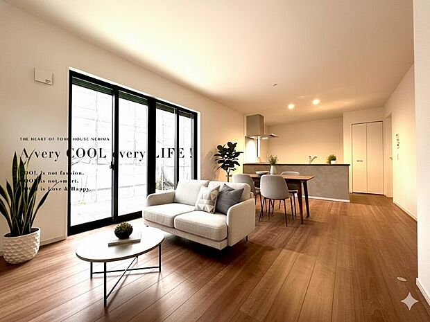 【配置してある家具や小物はCGによるイメージです】【Livingroom】リビング