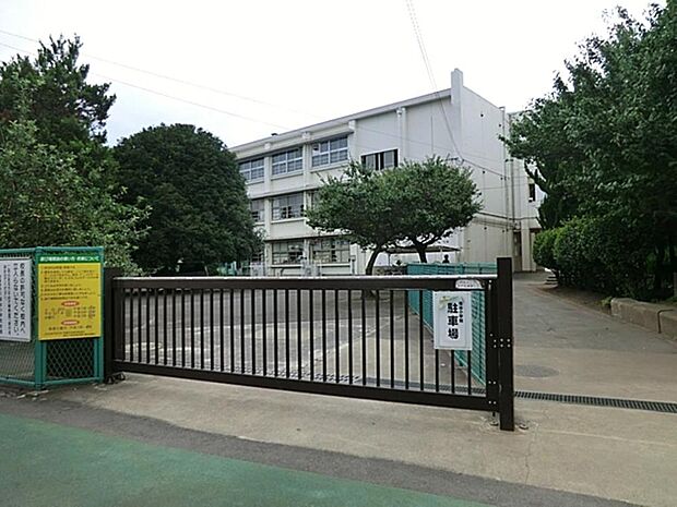 西東京市立保谷小学校まで約334m
