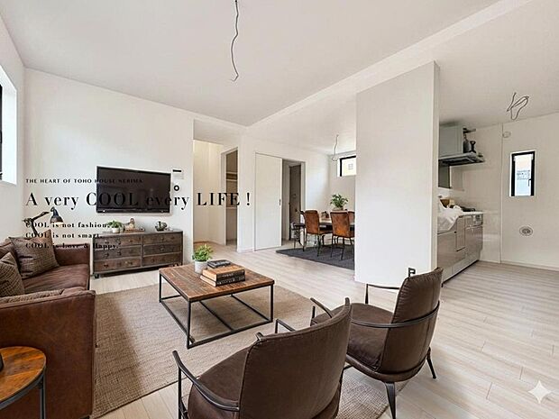 【配置してある家具や小物はCGによるイメージです】 【Livingroom】リビング