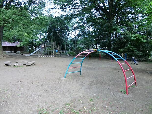 恩多稲荷児童遊園まで約885m