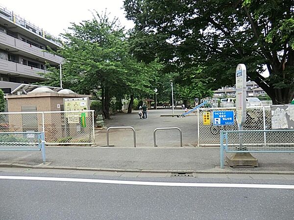 北浦公園まで約554m