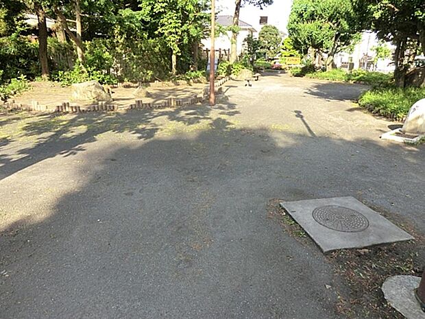 鈴木街道公園まで約660m