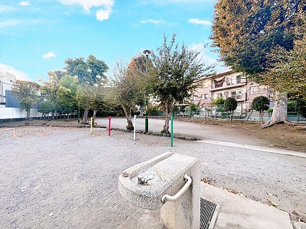 府中市若松町公園まで約160m