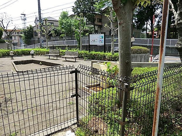 東原井公園まで約889m