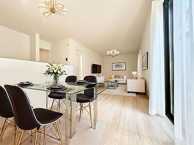 【配置してある家具や小物はCGによるイメージです。】【Livingroom】リビングルーム