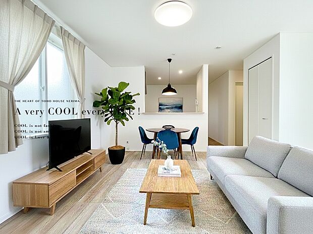 【配置してある家具や小物はCGによるイメージです】【Livingroom】リビング