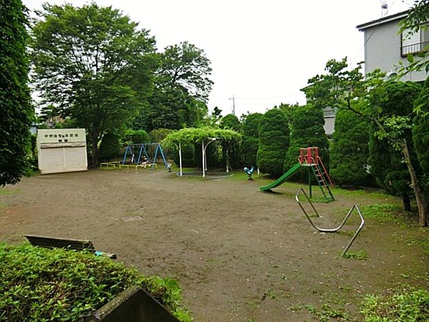 かしわ公園まで約422m
