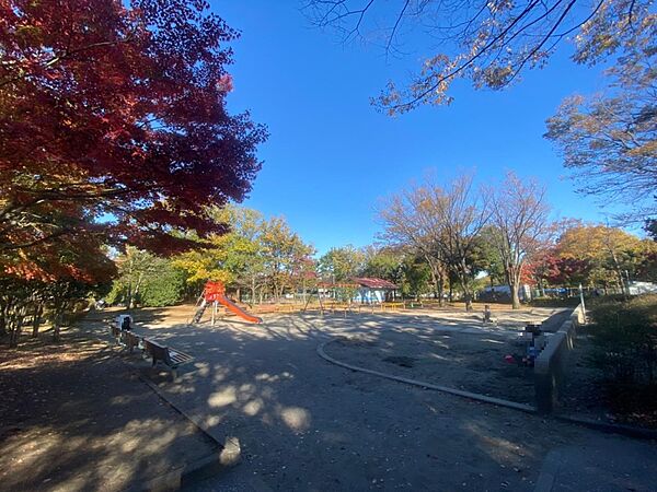 青葉台公園まで約2700m