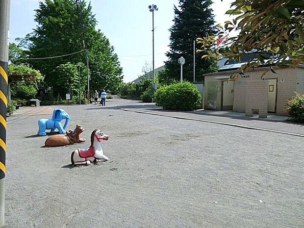 白山堀公園まで約137m