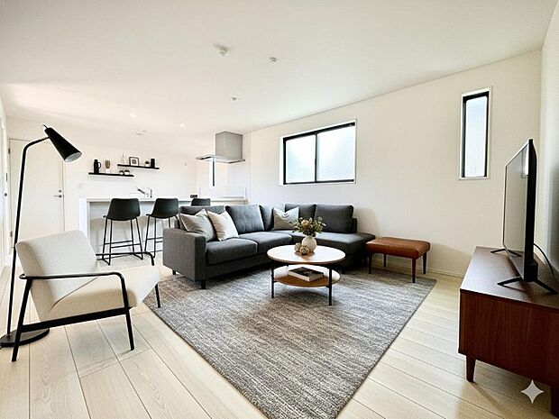 【配置してある家具や小物はCGによるイメージです。】【Livingroom】リビング