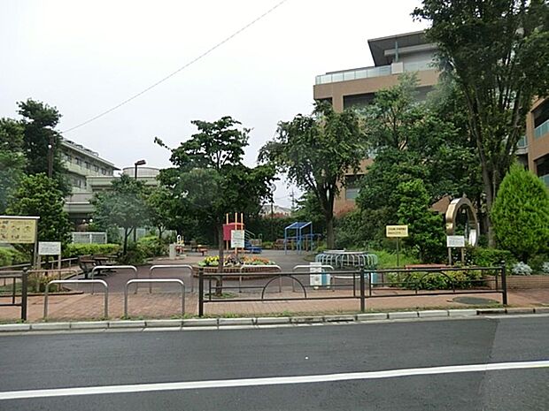 東大泉二丁目公園まで約841m