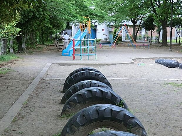 秋津第二児童遊園まで約814m