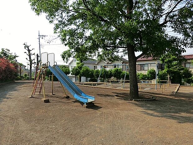 きつね山児童遊園まで約838m