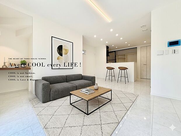 【配置してある家具や小物はCGによるイメージです】 【Livingroom】リビング