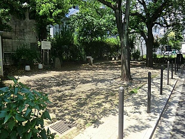 西町花の公園まで約571m