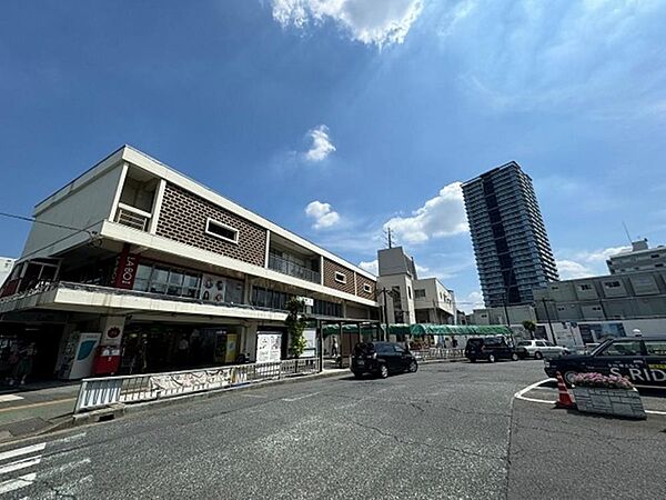 蕨駅まで約3200m