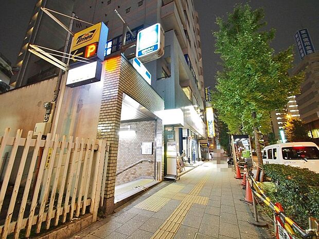 地下鉄成増駅まで約868m