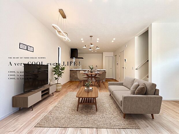 【配置してある家具や小物はCGによるイメージです】 【Livingroom】リビング
