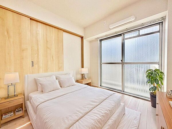 【配置してある家具や小物はCGによるイメージです】 【Bedroom】居室
