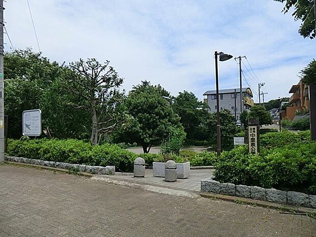 中里泉公園まで約419m