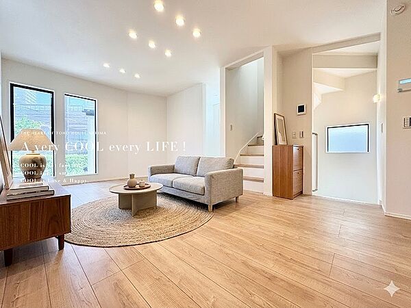 【配置してある家具や小物はCGによるイメージです。】【Livingroom】リビングルーム