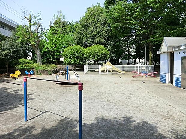 長者久保公園まで約1246m